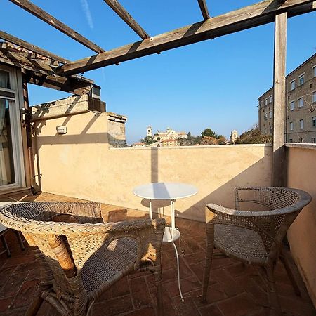 Domus Mirabilis Homestay Ancona Esterno foto